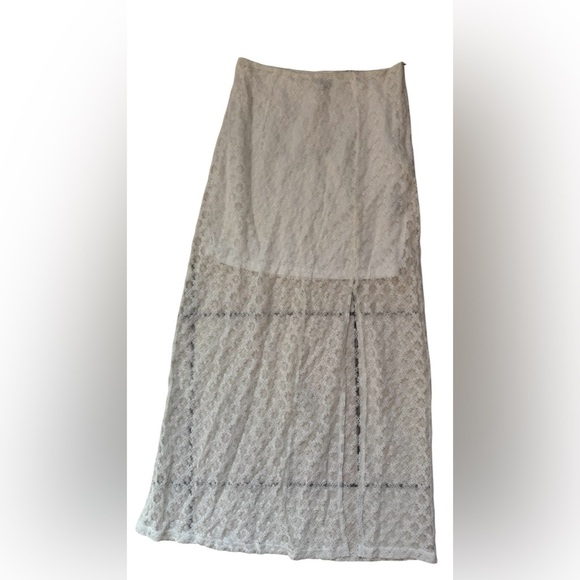 White Mesh Skirt - Picture 3 of 4